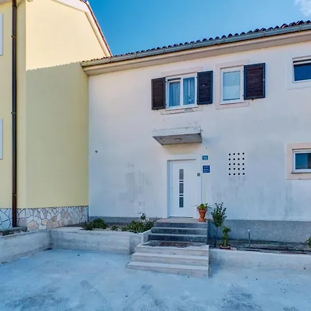 Blanka 1 아파트 *