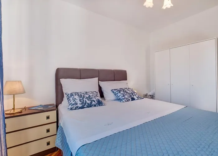 Appartement Blanka 1 *